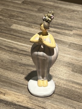 Yoga Dame Rosa